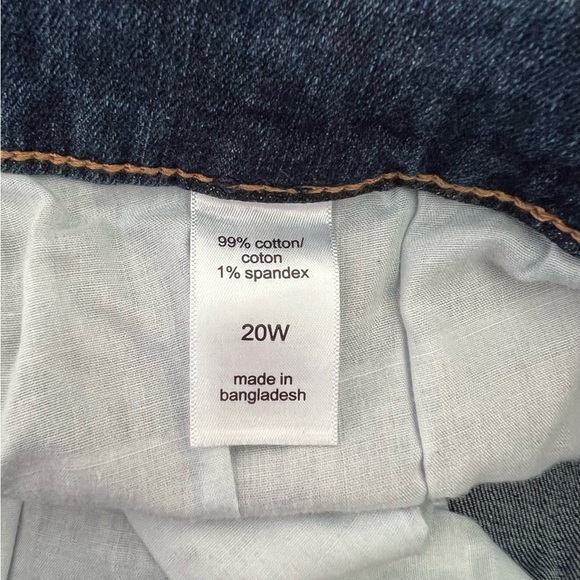 Maurices Button Fly Mid Rise Jean Shorts - Picture 4 of 5